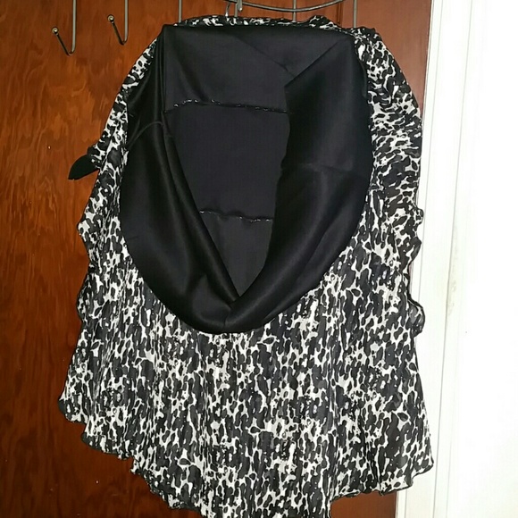 Lamlla Collection Dress - Picture 7 of 7